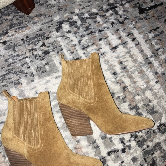 Kendal & Kylie suede booties size 6 - Picture 7 of 7